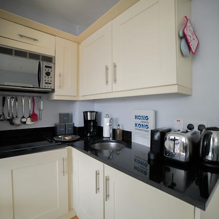 Art-Deco Apartment In Very Popular Chelsea Area Лондон Екстериор снимка