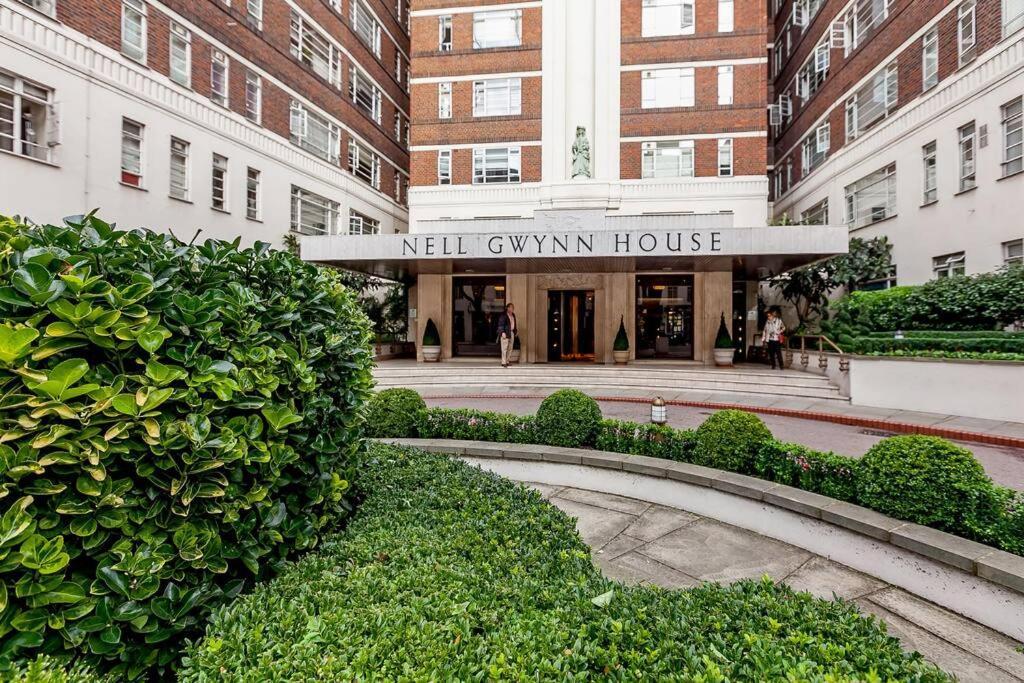 Art-Deco Apartment In Very Popular Chelsea Area Лондон Екстериор снимка