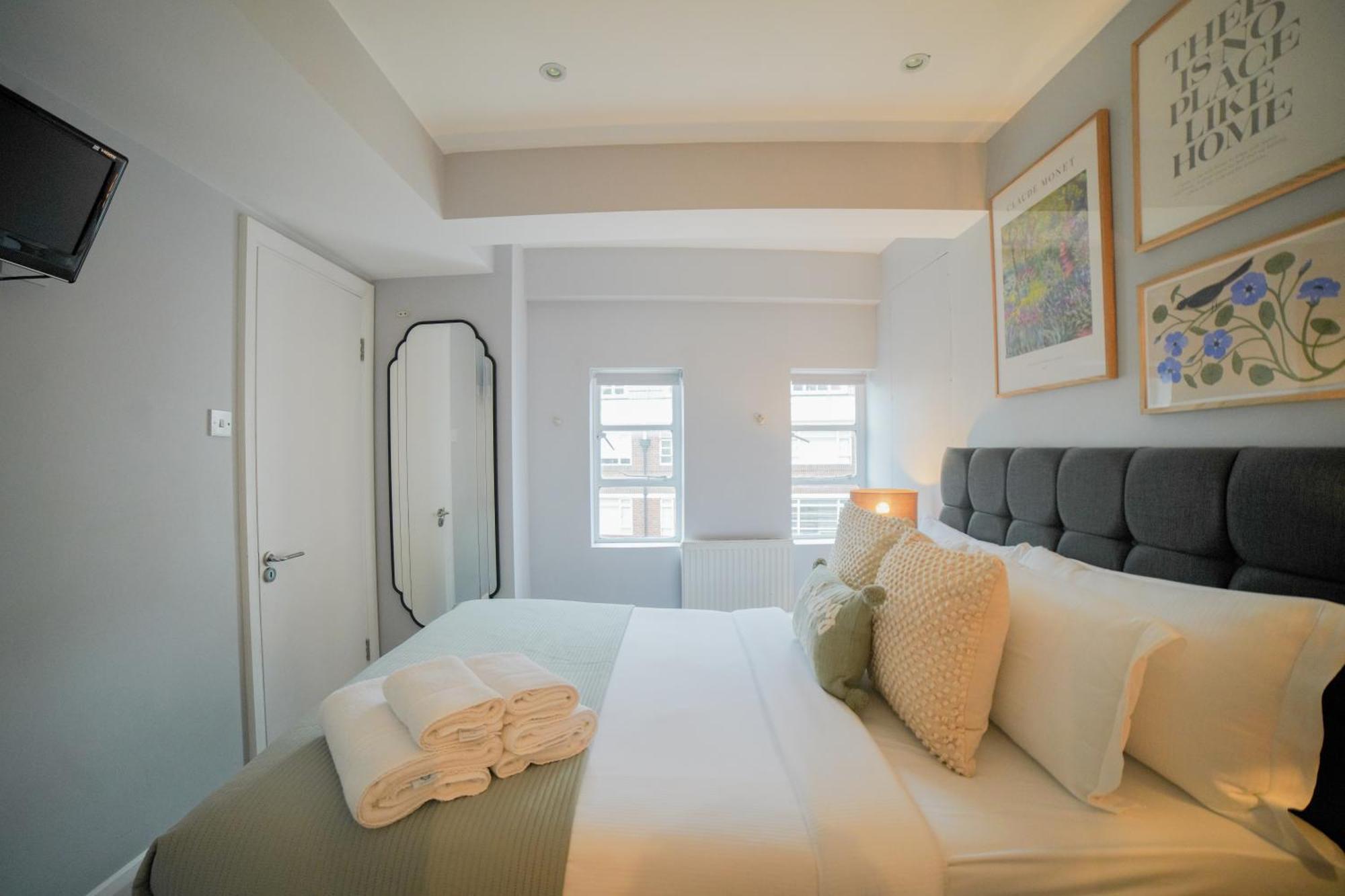 Art-Deco Apartment In Very Popular Chelsea Area Лондон Екстериор снимка