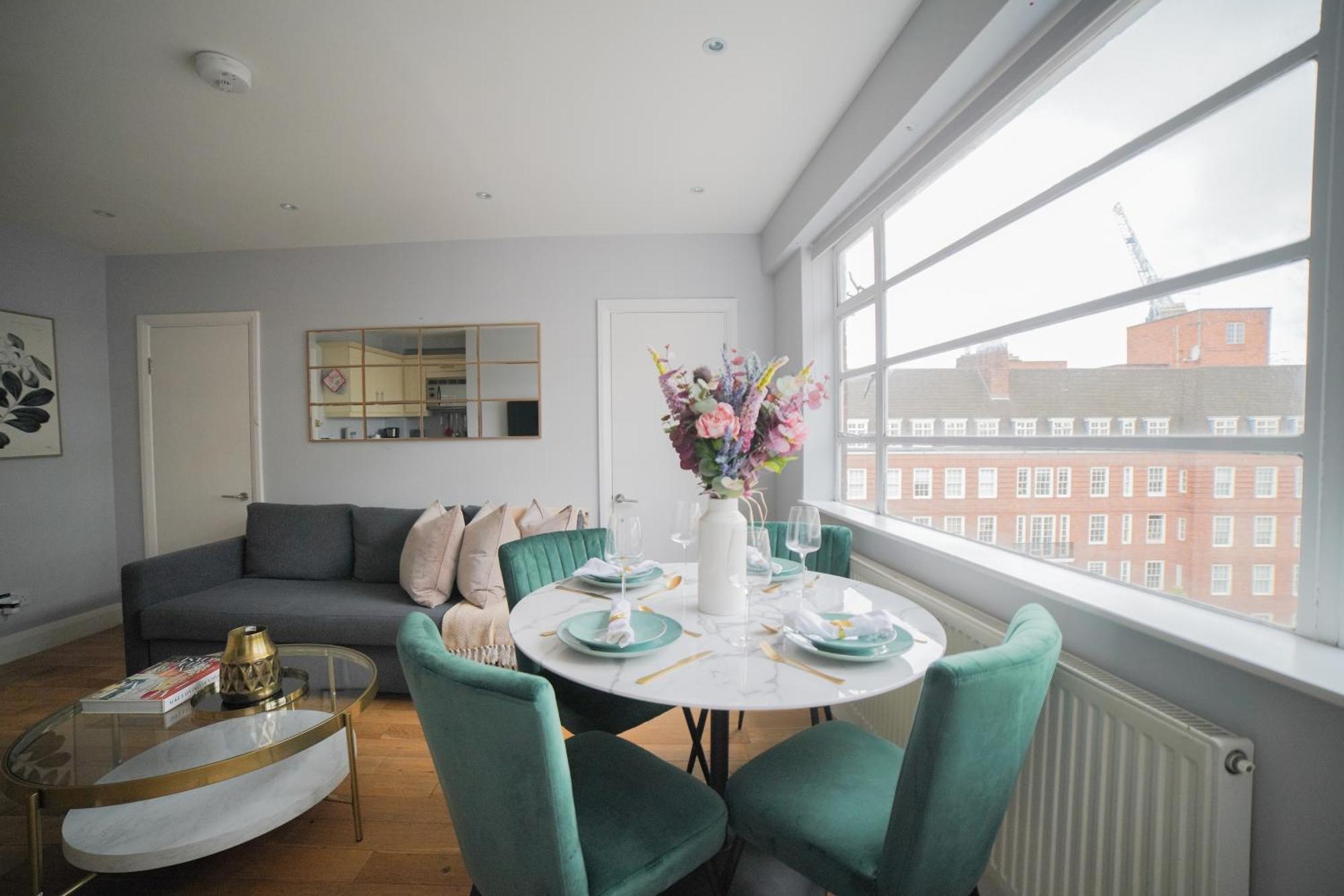 Art-Deco Apartment In Very Popular Chelsea Area Лондон Екстериор снимка
